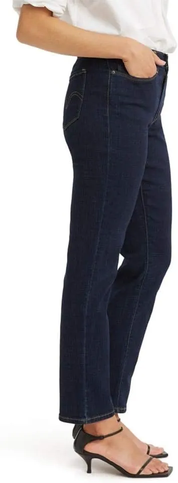 Levi's Women's Classic Straight Jeans